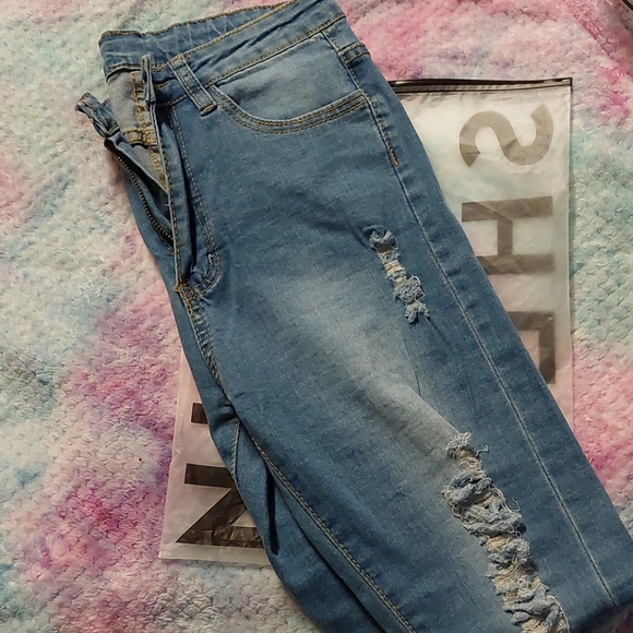 SHEIN Other - Shein Ripped Jeans
